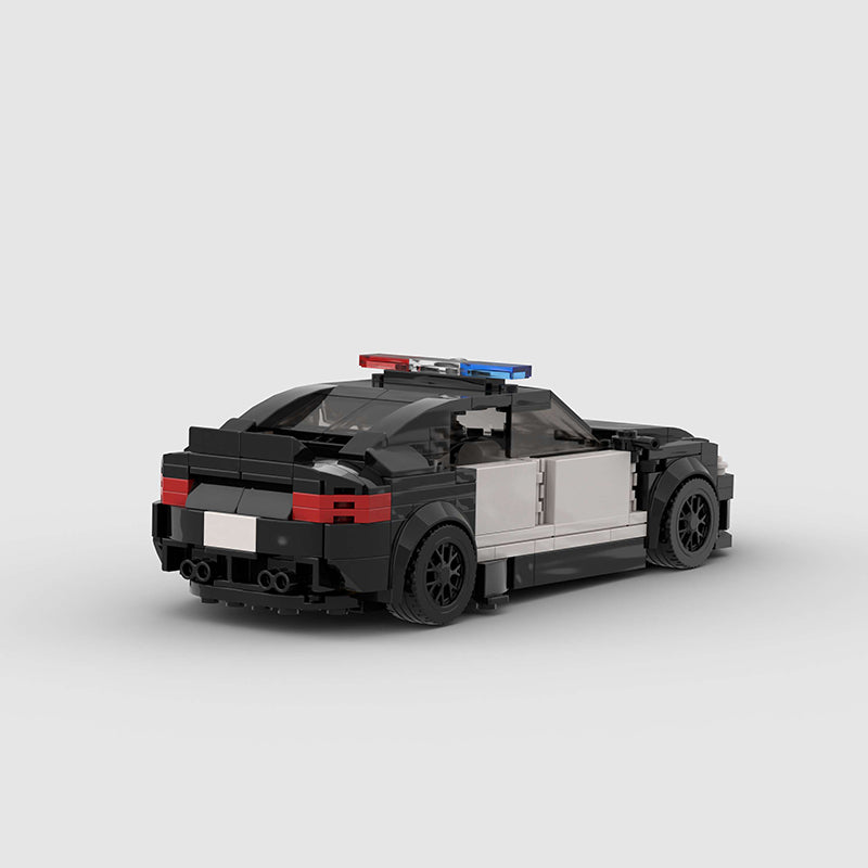 BMW M5 police car